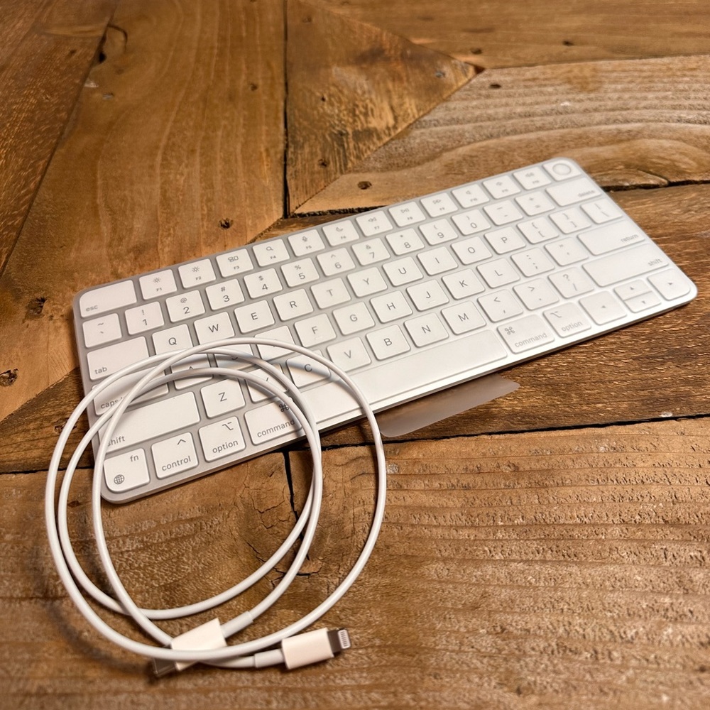 iMac Keyboard with charger